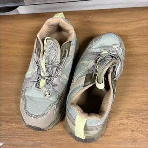 Zara Kids Sneakers in Green and Tan